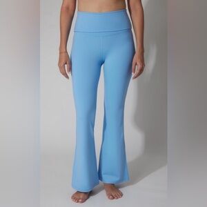 Yogalicious Womens Lux Foldover 7/8
Flare Leg Pant Della Robbia Blue Size Medium